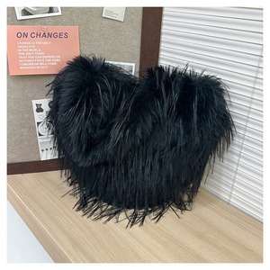Zixi Cross-border 2025 New High-End Long Fur Women's Bag, Personalized <b>Plush</b> Shoulder Bag, Crossbody Bag with <b>Large</b> Heart Fur - Product Image 4