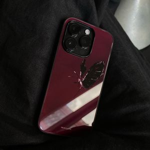 Funda Plegable de TPU+PC Estilo Chino con Protector de Cámara, Diseño de Astronauta, Correa Roja para 15/14/13 Pro/i17 Pro - Product Image 3