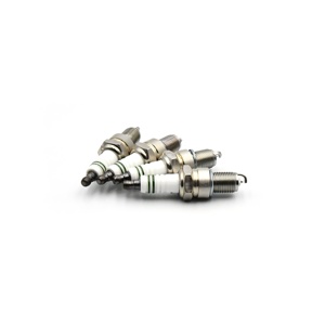 Bougie d'allumage automobile Q6RTC Q5RTC Q5RF compatible avec BPR5EFS13 TR5B13 VLINE45 TR5A10 TR5B13 - Product Image 4