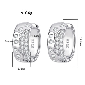 Manufacturer Supplier Fashion Jewelry Gold Plated Copper Micro Pave 1.5MM Zircon Trendy <b>Huggie</b> Hoop Earrings for Women - Product Image 2