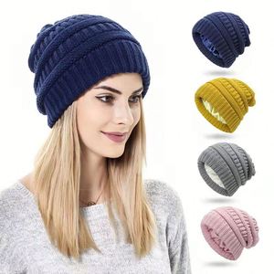 Gorro de Punto Personalizado con Logotipo, de Moda, para Otoño e Invierno, Cálido, de Color Sólido, Acrílico, Suave y Grueso, Accesorio para el Cabello Estilo Americano - Product Image 1