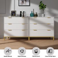 Ensemble de chambre à coucher moderne de luxe avec commode royale, chaise, miroir, buffet brillant, coiffeuses brillantes, meubles