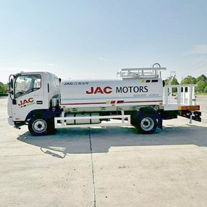 Camión Cisterna de Agua JAC de 5000L de Capacidad, 6 Ruedas, Mini Camión Cisterna con Aspersor, Camión Pequeño de Riego en Venta - Product Image 6