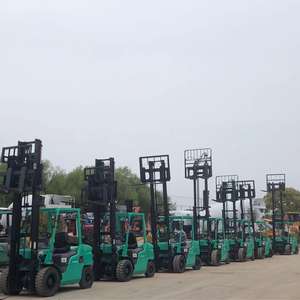 Mitsubishi FD30NT Chariot élévateur à fourche à combustion interne trois mâts original de 3 tonnes bon marché d'occasion - Product Image 3