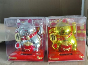 Bianco giallo nero caffetteria giapponese ondeggiante fatto a mano 2.5 pollici <span class=keywords><strong>beckoning</strong></span> <span class=keywords><strong>cat</strong></span> solar power Maneki Neko Plastic Lucky <span class=keywords><strong>Cat</strong></span> - Product Image 5