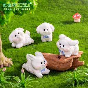 Décorations créatives, petit chien blanc mignon courant sous <span class=keywords><strong>la</strong></span> pluie, accessoires décoratifs DIY, mini-ornements de bureau pour voiture - Product Image 1