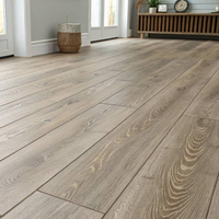 OEM-Hersteller Natürlicher Eichen-SPC-Bodenbelag Wasserdichter Luxus-Vinyl-Plankenbelag mit Starrem Kern und Klicksystem für Wohnräume