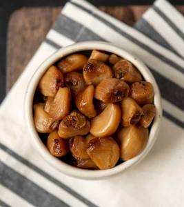 Ail rouge hybride frais séché à l'air de qualité export pour la cuisine, l'assaisonnement et la transformation alimentaire – Prix raisonnable – Origine Inde - Product Image 1