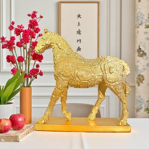 งานศิลปะเรซิ่นอีพ็อกซี่รูปม้าเดิน ต้อนรับตรุษจีน ของตกแต่งบ้านสุดหรู งานฝีมือระดับไฮเอนด์ - Product Image 4
