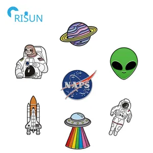 โรงงานที่กําหนดเองเคลือบนักบินอวกาศ Pin ปกป้ายเข็มกลัดที่กําหนดเอง NASA เคลือบ Pin ปก