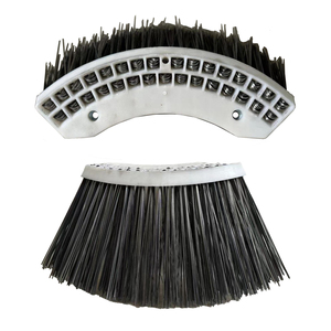 Brosse latérale pour balayeuse Elgin robuste à 31 trous, en fil d'acier de qualité industrielle, à changement facile, pour gouttières - Offre Spéciale - Product Image 6