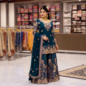 Ensemble de vêtements de mariage traditionnels indiens pakistanais pour femmes, en soie turquoise brodée, longueur au sol, avec travail au fil d'or - Product Image 1