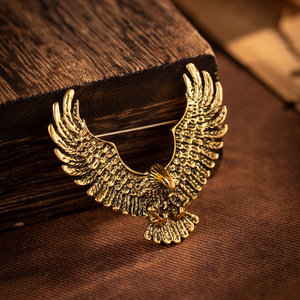 Nouvelle mode Europe et Amérique lumière luxe mode aigle Badge broche pour hommes Corsage costume manteau broche accessoires - Product Image 2