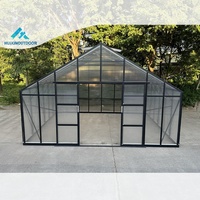Serre tunnel de jardin en polycarbonate résistant aux UV avec panneaux en verre trempé et fenêtre de ventilation