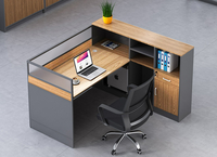 Table de bureau en mélamine avec bordure décorative en forme de croix, pour 4 personnes, avec compartiment de rangement intégré et armoire verrouillable pour le bureau du personnel