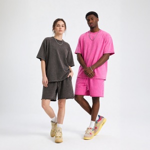 Ensemble T-shirt et short unisexe SUHE en coton teint, couleur unie, coupe décontractée, tricoté, style streetwear, été, 370g, logo frontal - Product Image 1