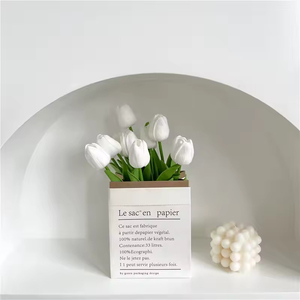 Bouquet di Tulipani Artificiali Fatti a Mano, Realistici al Tatto, in Seta e Plastica, per la Festa della Mamma e San Valentino - Product Image 6