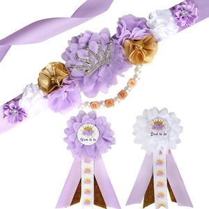 Kit de ceinture de maternité Princesse pour baby shower, violet et or, avec épingles de corsage pour future maman et future papa - Product Image 1