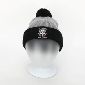 Gorro de Invierno Negro de Alta Calidad, Nuevo, sin Visera, Ajustado para Adultos, Cálido y Cómodo, Gorro de Punto con Parche - Product Image 4