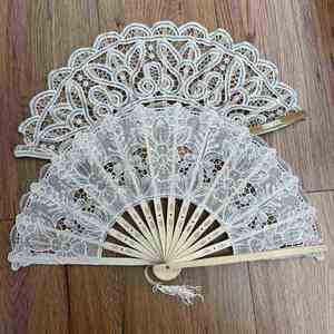 Ventilador de Mano Portátil de Bambú para Decoraciones de Año Nuevo Chino y Halloween - Product Image 5