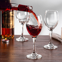 Verres à vin en cristal renforcé modernes 125 ml, fabriqués à la machine, logo personnalisé créatif, vente en gros pour hôtels et commerces, verres à vin rouge