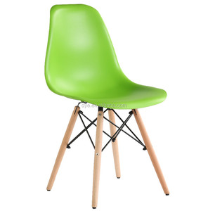 PP colorido de asiento con madera de <span class=keywords><strong>haya</strong></span> piernas Silla de comedor, silla de plástico hecho en China - Product Image 1
