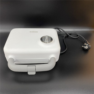 Machine à sandwich 3-en-1 de haute qualité avec minuteur, idéale pour 2 tranches – Offre populaire - Product Image 1