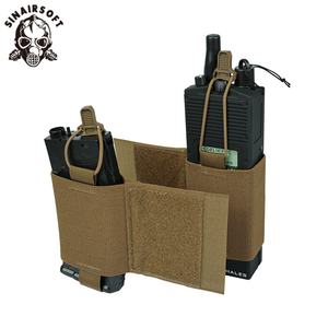 Porte-radio élastique en nylon 500D, multi-camo, holster tactique MOLLE avec triple pochette pour chargeurs, fabriqué en polyester durable - Product Image 3