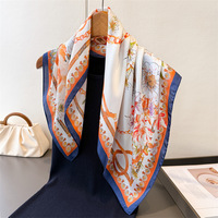 Nouvel Arrivage Foulards Carrés à Motif Chaîne Imprimé Soie Hijabs pour Femmes 70*70CM Foulard de Cou Petit Cheval en Soie et Polyester Bandana