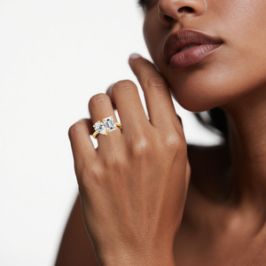 Bague de promesse en or 14K avec deux pierres en moissanite taille émeraude et poire, certifiée GRA, cadeau de fiançailles, faible MOQ pour le dropshipping - Product Image 2