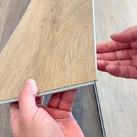 Wasserdichte selbst klebende PVC-Bodenfliesen SPC LVT Click Lock Vinyl-Dielen Peel Stick Indoor-Bodenbeläge