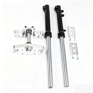 Fourche avant de 630 mm avec collier de potence et rehausseur de <span class=keywords><strong>guidon</strong></span> pour kit de suspension de <span class=keywords><strong>moto</strong></span> tout-terrain Apollo SSR 110cc 125cc - Product Image 1