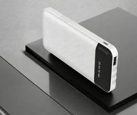 Power Bank Ultra Tipis 10000mAh Kecepatan Tinggi Pengisian Cepat Kustomisasi Pabrik dengan Kabel Terintegrasi Stasiun Daya