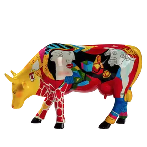 Custom Resin Cow Statue for Home Decor Indoor Use Animal Sculpture Figures Collection Resin Crafts Art Supplies Model Decoration