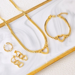 Parure de bijoux romantique de luxe en acier inoxydable, style coréen, plaqué or 14k 18k, 4 pièces, en forme de cœur, pour femme - Product Image 1