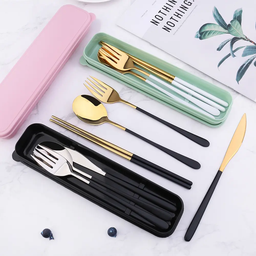 Set di stoviglie in acciaio inossidabile set di cucchiai e forchette sendok garpu con scatola set di posate coreane con manico colorato posate da viaggio