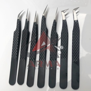 Pinzas para pestañas recubiertas de polvo negro, pinzas de acero inoxidable de agarre fuerte, fibra puntiaguda, etiqueta privada probada a mano - Product Image 3