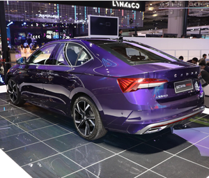 <span class=keywords><strong>Skoda</strong></span> <span class=keywords><strong>Octavia</strong></span> PRO TSI280 Luxury Edition Voiture à essence 5 portes 5 places élégante avec <span class=keywords><strong>caractéristiques</strong></span> opulentes 2025 - Product Image 6