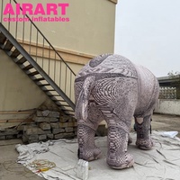 Décoration d'événements thématiques : Rhinocéros gonflable réaliste
