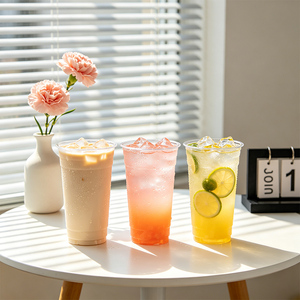 Gobelets en plastique transparent de qualité supérieure pour jus, smoothies et <span class=keywords><strong>bubble</strong></span> <span class=keywords><strong>tea</strong></span>, 500 ml et 700 ml, jetables, avec trous pour pailles - Product Image 1