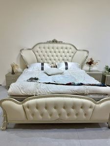 European Royal Luxury Leather Upholstered Bed Double Villa Home Bedroom Furniture Set Wooden <b>Frame</b> Soft king Size Bed - Product Image 6