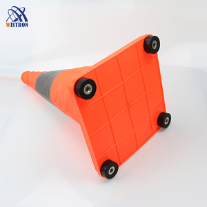 Cône <span class=keywords><strong>de</strong></span> <span class=keywords><strong>signalisation</strong></span> pliable <span class=keywords><strong>orange</strong></span> <span class=keywords><strong>de</strong></span> sécurité <span class=keywords><strong>de</strong></span> 450 mm, cônes <span class=keywords><strong>de</strong></span> <span class=keywords><strong>signalisation</strong></span> rétractables avec lumière LED - Product Image 4