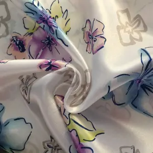 Zijdeachtige Bloemen Gedrukt 100% Polyester Charmeuse Satijnen Stof Voor Jurk