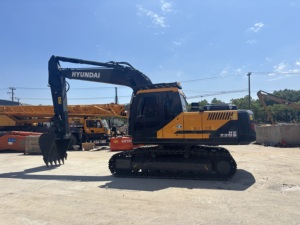 Excavadora Hyundai HX220S de 22 toneladas, modelo 2023 con Motor, rodamiento de engranajes, capacidad de cubo de 0,92 m, garantía de 6 meses a la venta - Product Image 2
