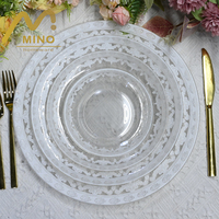Assiettes de présentation en verre filigrané doré, motif baroque en relief, bordure dorée ornée, vaisselle de luxe pour mariage, vente en gros
