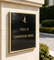 Plaques de porte d'hôtel modernes en laiton et acier inoxydable 3D personnalisées, écologiques, avec finition bronze gaufrée, garantie de 2 ans