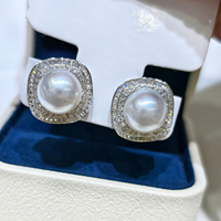 Boucles d'oreilles clous de luxe en perles rondes Edison de 10-11 mm, double couche carrée entièrement pavée de zircon, bijoux de mode pour femme