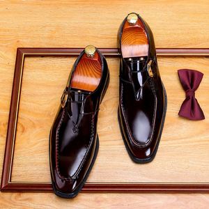 Zapatos de Vestir Casuales de Negocios con Punta Inglesa, Diseño Nuevo de Diseñador de Lujo, Zapatos de Cuero para Hombre - Product Image 4