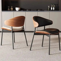 Chaise de salle à manger en métal et bois de luxe, ensemble de chaises de salle à manger nordiques en cuir modernes pour la maison et les restaurants