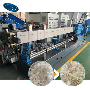 Machine de recyclage de fibres de déchets PET sous système de granulation de brins d'eau machine de granulation parallèle à double vis - Product Image 1